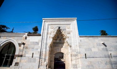 Büyük Selçuklu Veziri Sahib Ata Fahreddin Ali'nin Sarayı Nerede?