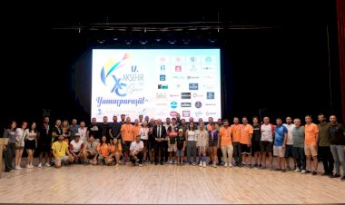 12. Akşehir XC Open’da Gökyüzünü Renklendiren Şampiyonlar Ödüllerini Aldı