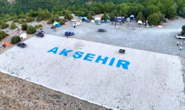 Onur Toyu’nun Ateşi Yandı: Akşehir’de Milli Mücadele Ruhu Yeniden Canlandı!