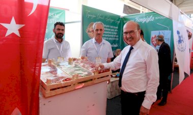 Çiftçi ve Teknoloji Akşehir'de Buluştu!