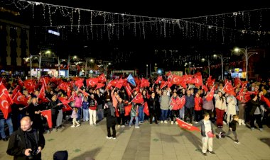 Cumhuriyet’in 102. Yılı Akşehir’de Büyük Bir Coşkuyla Kutlandı