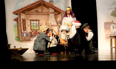 Minik Oyuncular Türkiye Finali İçin Sahnedeydi! 9. Ulusal İlkokullar Arası Nasreddin Hoca Fıkra Canlandırma Yarışması Bölge Finalleri Tamamlandı!