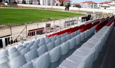 Nasreddin Hoca Stadyumu Yenileniyor: Doğal Çim Yerine Modern Sentetik Zemin