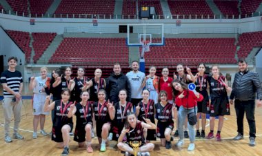 Akşehir Lisesi’nden Parkede Büyük Zafer: Konya Şampiyonu Oldular