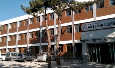 Akşehir Lisesi Kız Basketbol Takımı Yarı Finalde