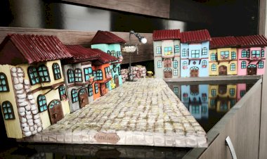 Akşehir Şehit Osman Aydoğan Halk Eğitimi Merkezi’nde Geleneksel Evler Minyatürle Geleceğe Taşınıyor