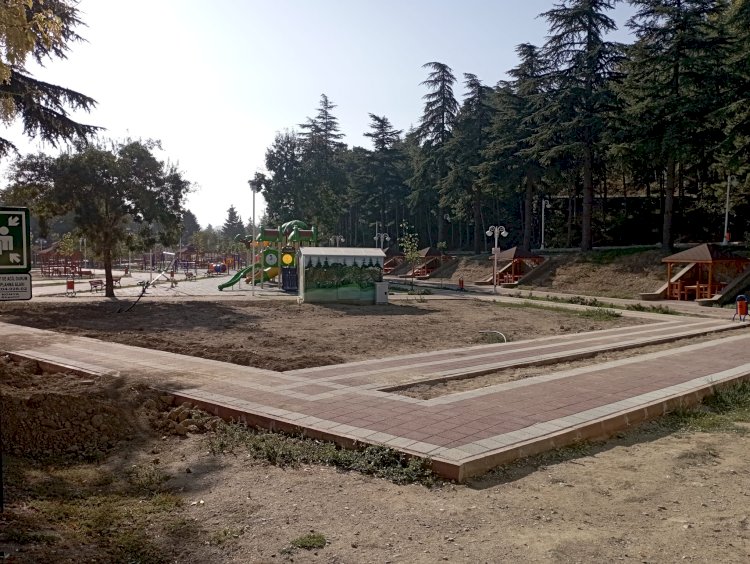 Akşehirlinin Uğrak Noktası Selçuklu Parkı İnşaatı Bitirilmeli