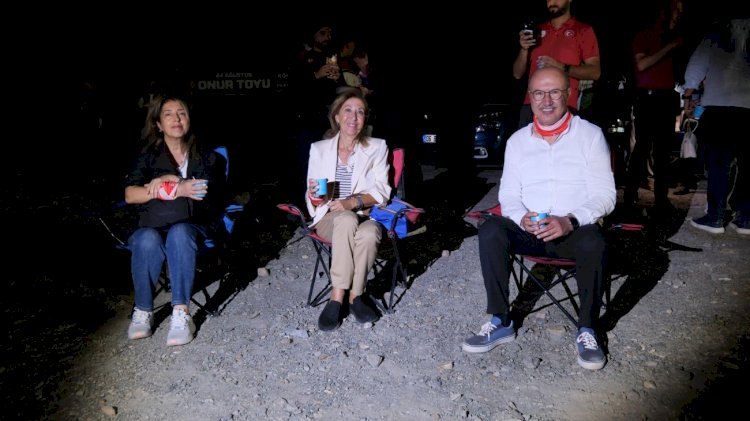 Onur Toyu’nun Ateşi Yandı: Akşehir’de Milli Mücadele Ruhu Yeniden Canlandı!