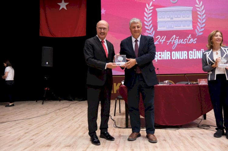 Millî Mücadele’nin Kalbi Akşehir’de İki Farklı Söyleşi Gerçekleştirildi!