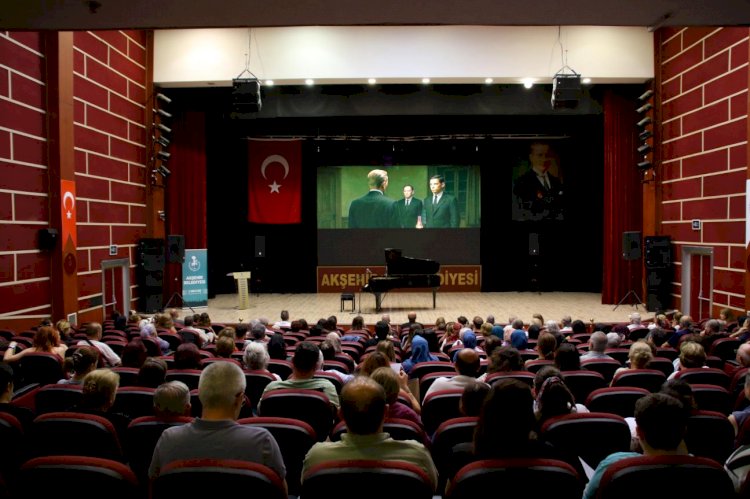 Emre Yavuz'un Piyano Resitali Müzikseverleri Büyüledi