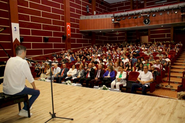 Emre Yavuz'un Piyano Resitali Müzikseverleri Büyüledi