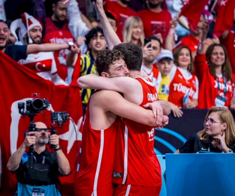 Türkiye – Almanya Finali Akşehir’de Dev Ekranda