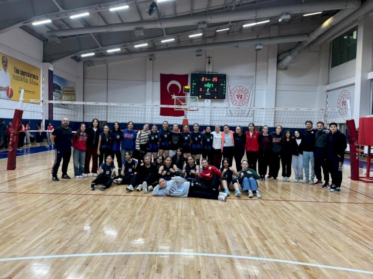 Akşehir Lisesi Fırtına Gibi Esti: Final Bileti Cebinde!
